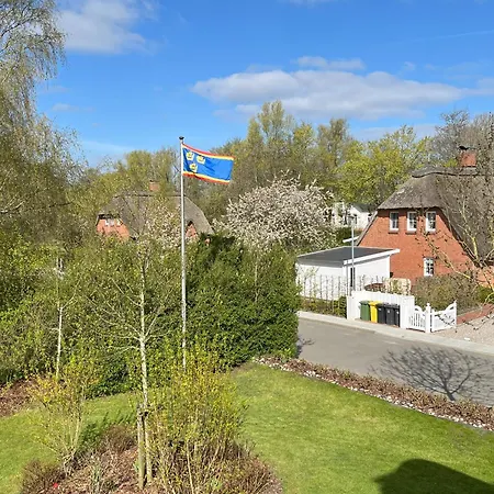 Reetdach-landhaus Mini Haubarg Татинг